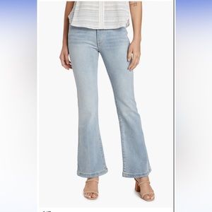 NWT Kenzie Savannah high rise flare jean size 8/29 color: pace